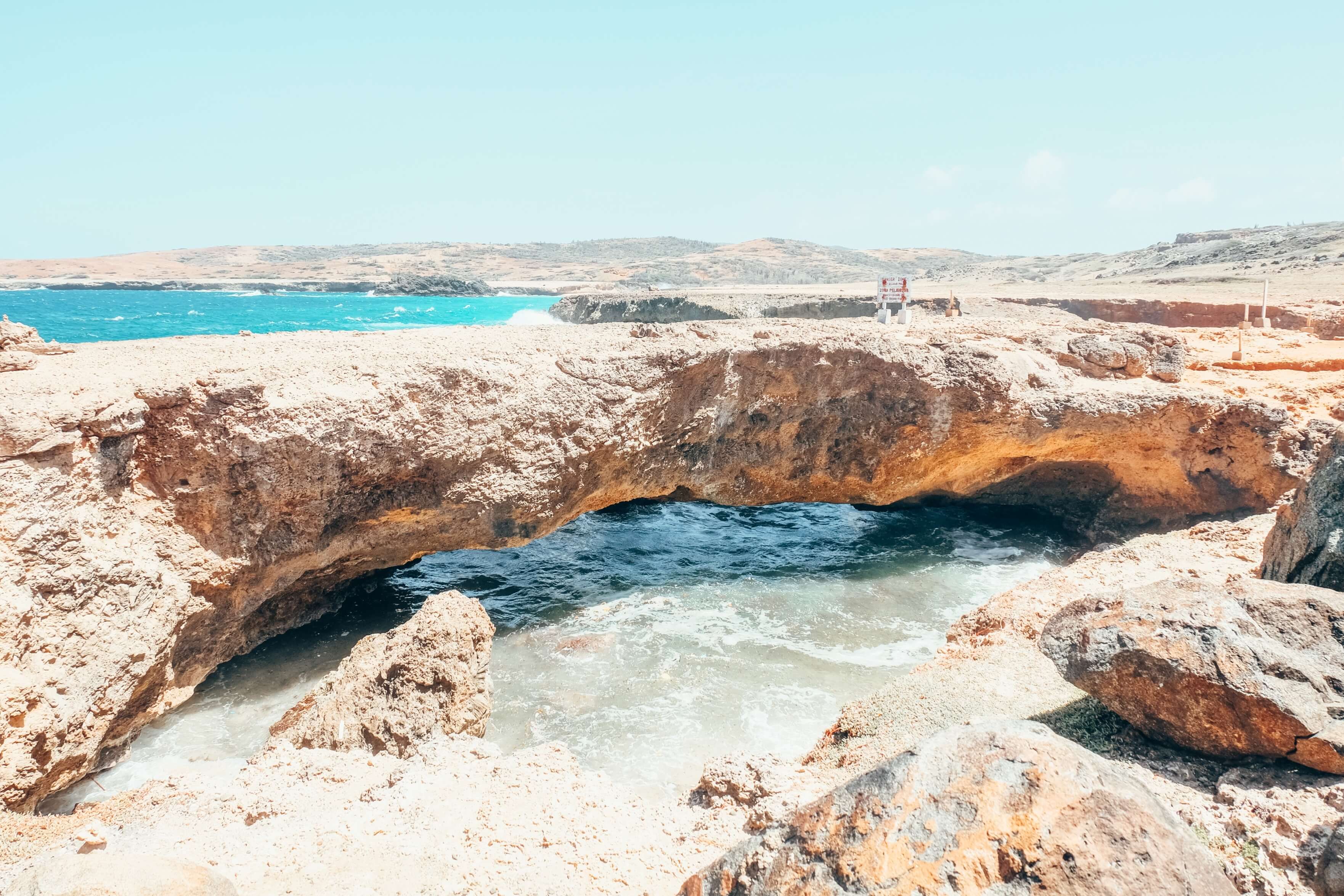 Natural bridge Aruba